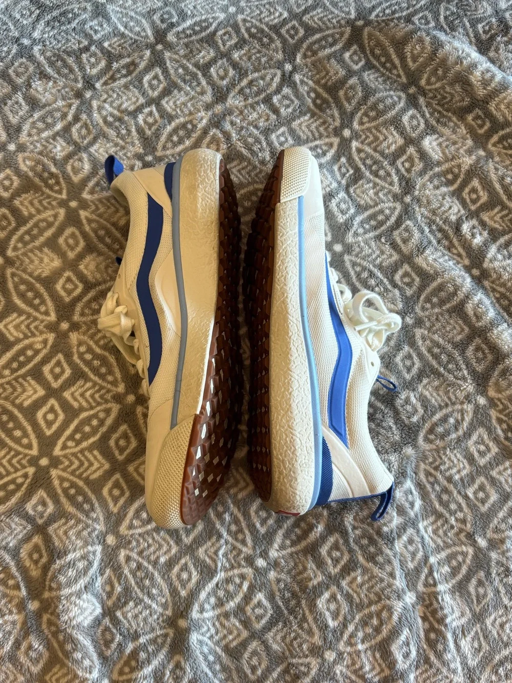 Vans Ultrarange EXO Sneakers True Blue Marshmallow 7.5M/9W VNA4U1KUR2.BLU